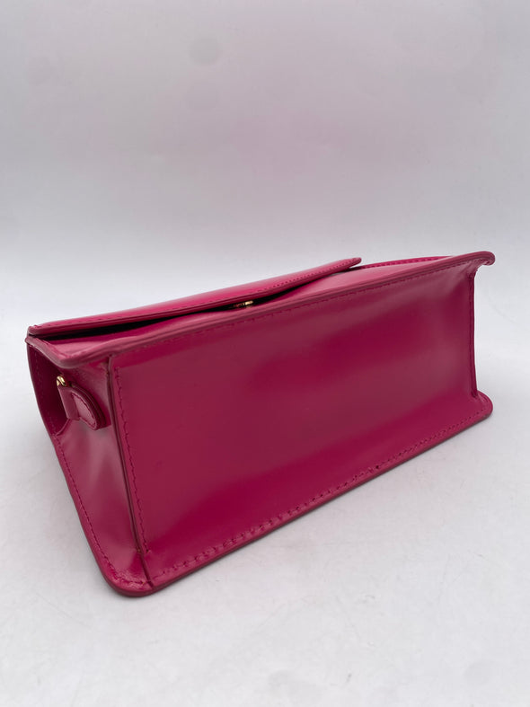 Sac à main en cuir vernis rose