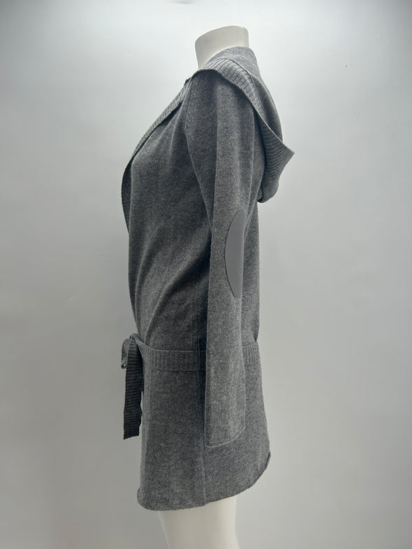 Gilet gris à capuche