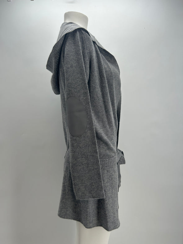Gilet gris à capuche
