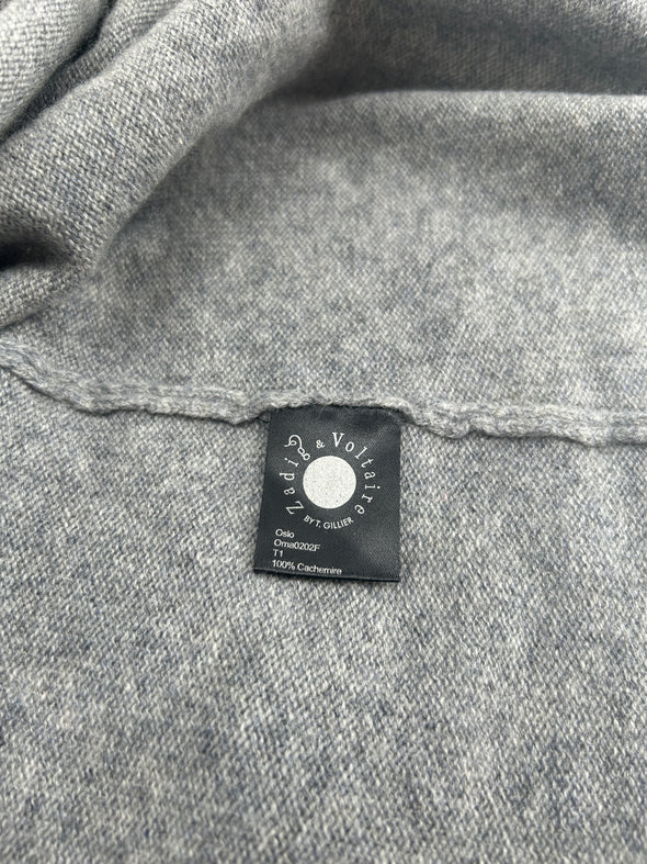 Gilet gris à capuche