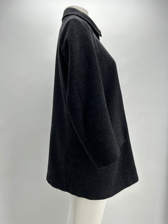 Manteau gris foncé en laine