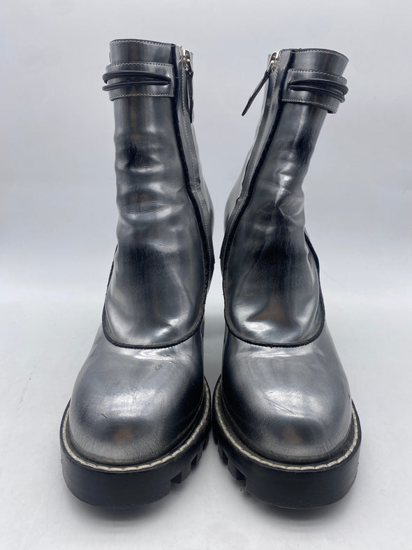 Boots en cuir argentés