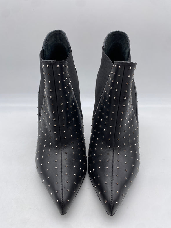 Bottines à talons et clous