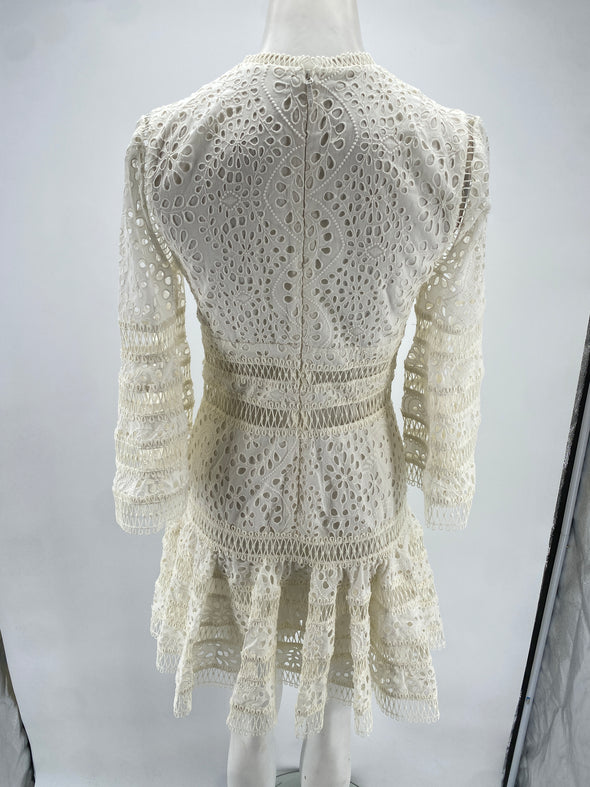 Robe en dentelle blanche