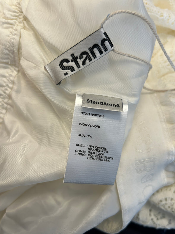 Pantalon en dentelle