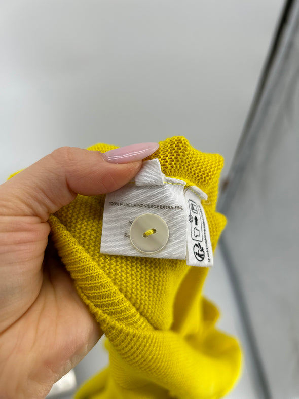 Pull en laine jaune