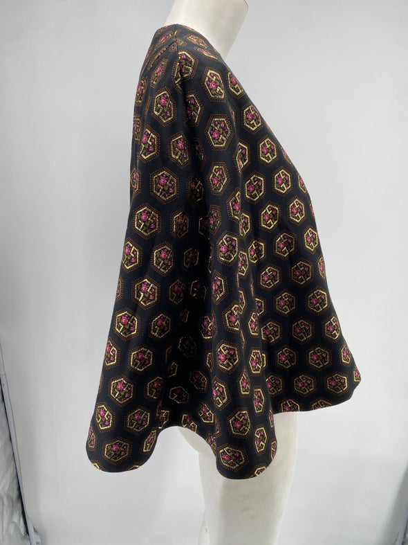 Cape noire à motifs GG