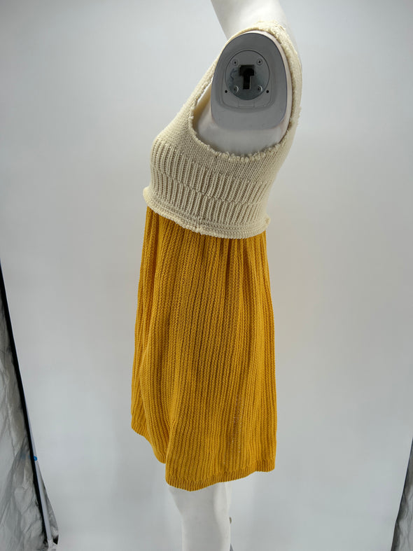 Robe tricotée jaune et beige en cachemire