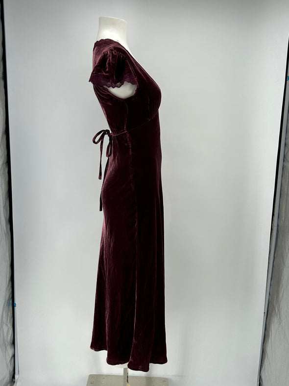 Robe en velours bordeaux
