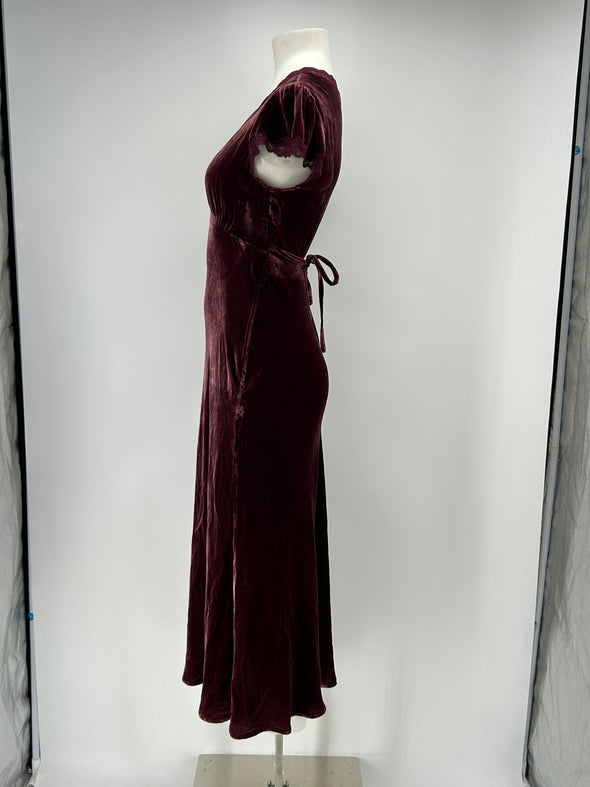 Robe en velours bordeaux