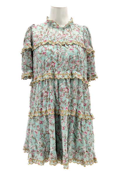 Robe bleue à motif floral