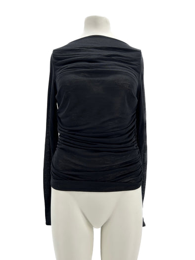 Pull noir plissé
