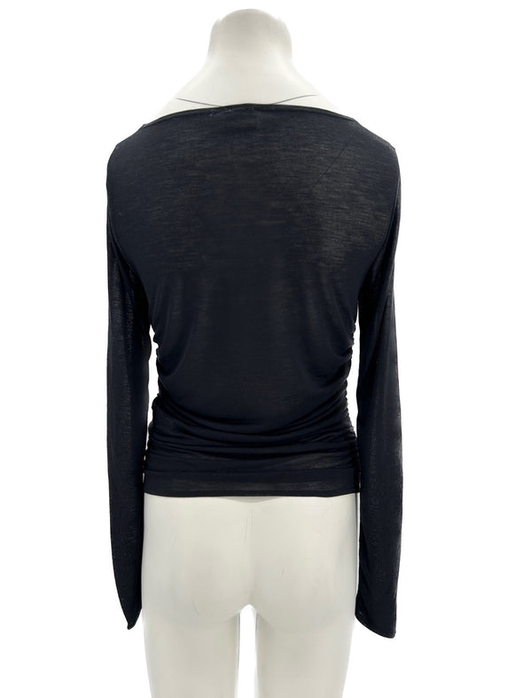 Pull noir plissé