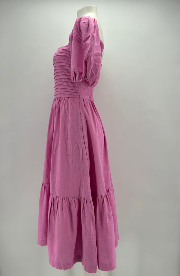 Robe rose à manches bouffantes