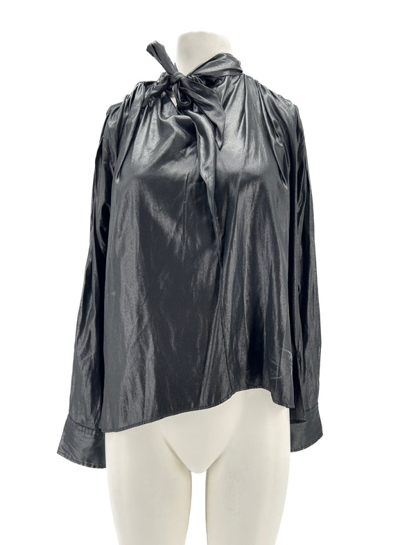 Top satiné noir