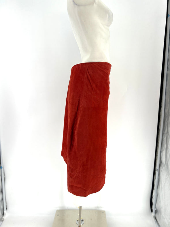 Jupe en daim rouge