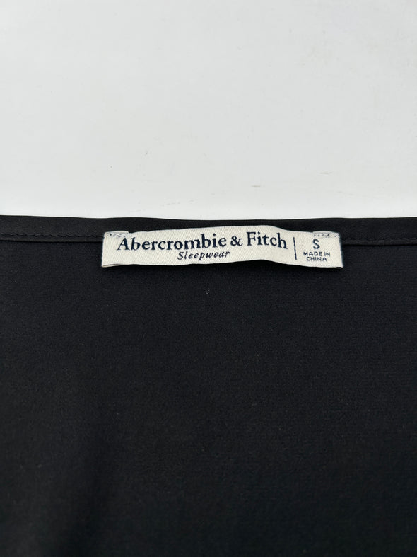 Top en dentelle noir