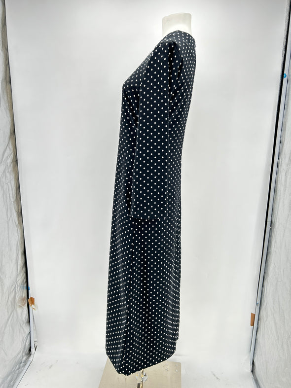 Robe noire à pois blancs