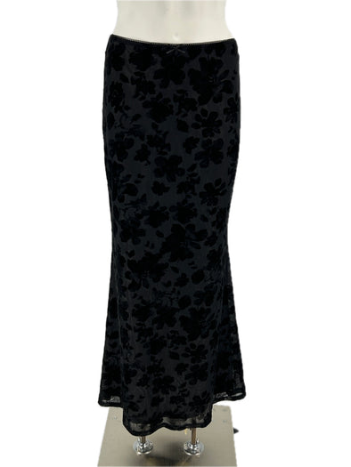 Jupe fleurie noire