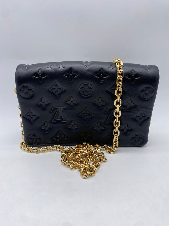 Pochette coussin en cuir