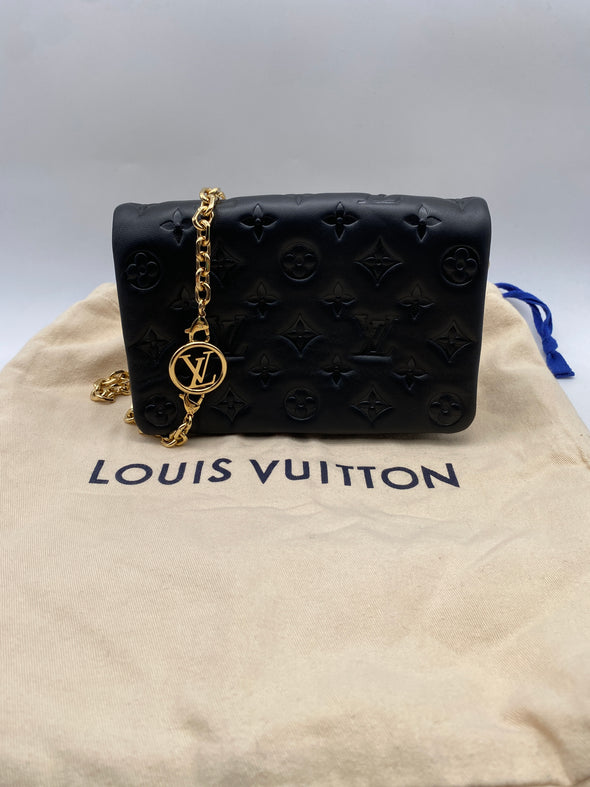 Pochette coussin en cuir