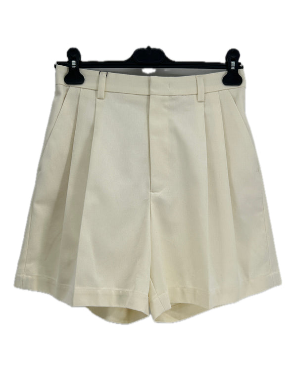 Short crème