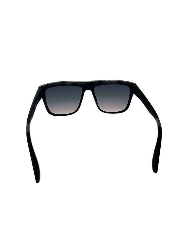 Lunettes de soleil noire