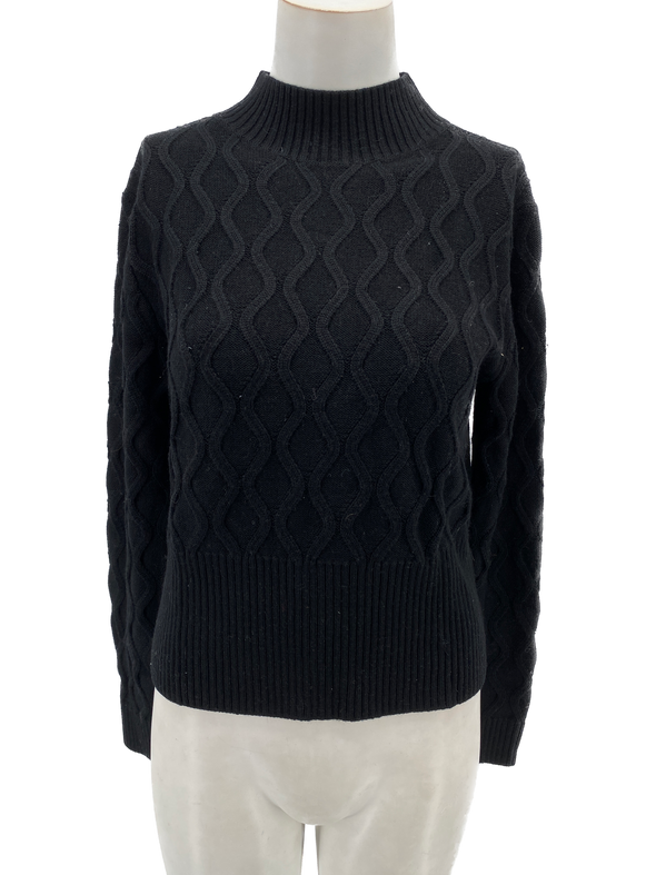 Pull noir