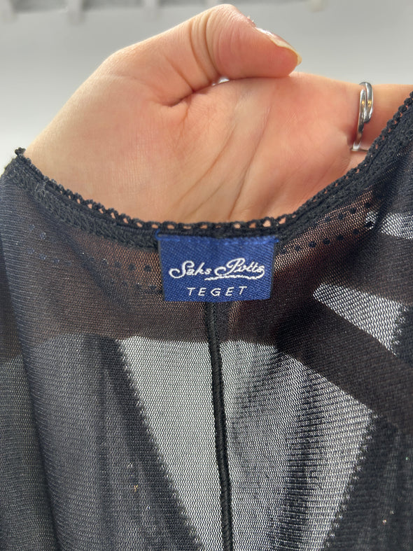 Robe transparente noire