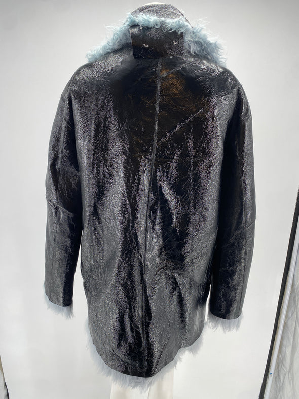 Manteau en peau lainée bleue
