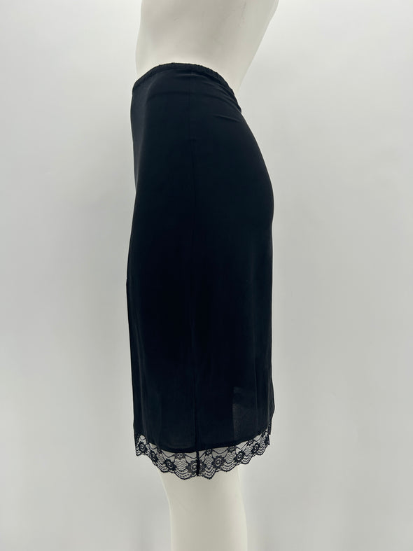 Jupe noire à dentelle