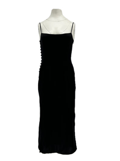 Robe satinée noire