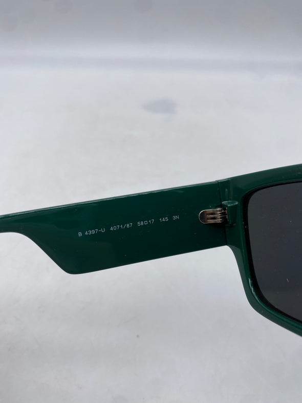 Lunettes de soleil vertes