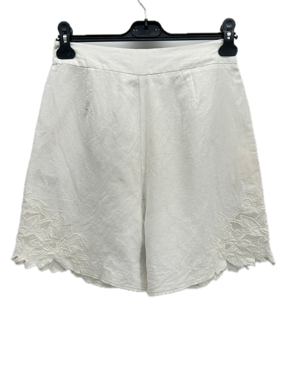 Short en lin blanc