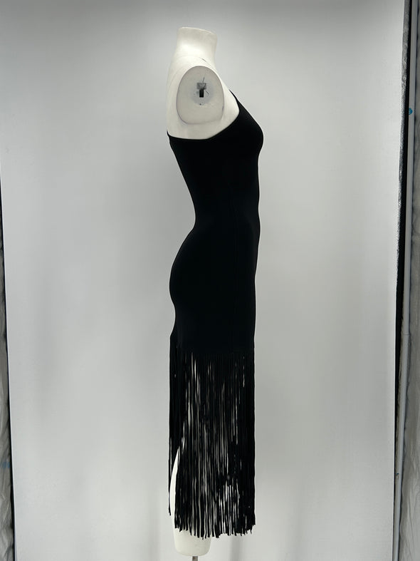 Robe noire à franges