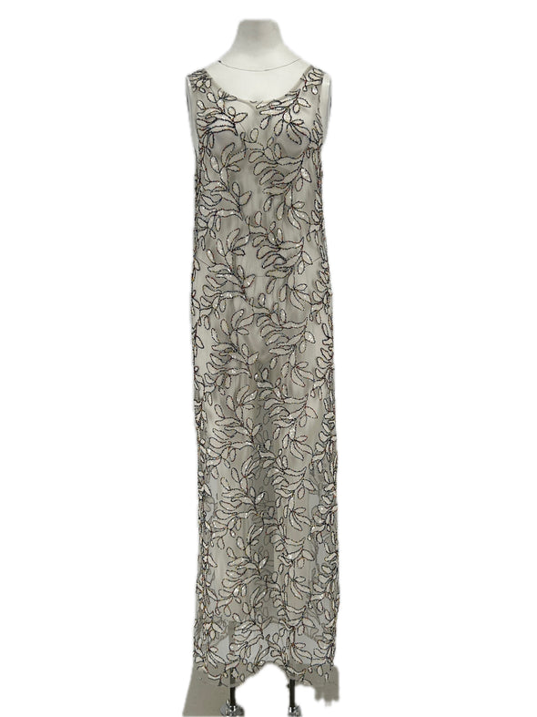 Robe transparente à ornements