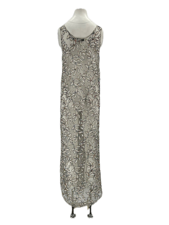 Robe transparente à ornements