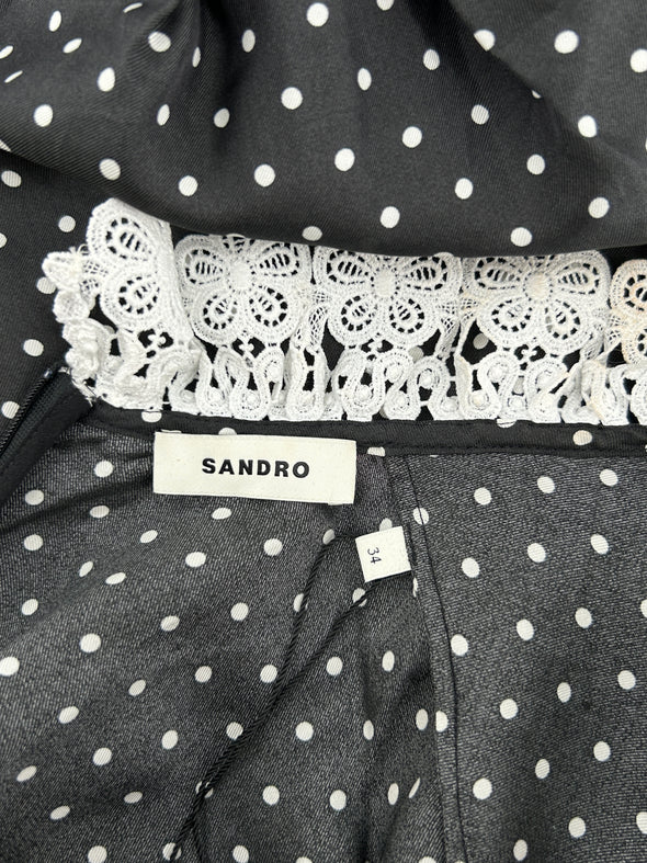 Robe noire à pois