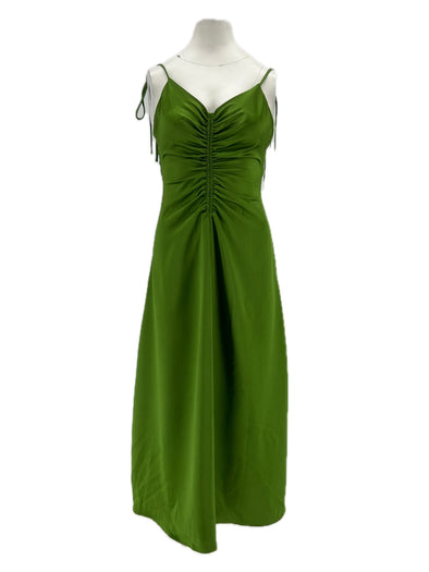 Robe satinée verte