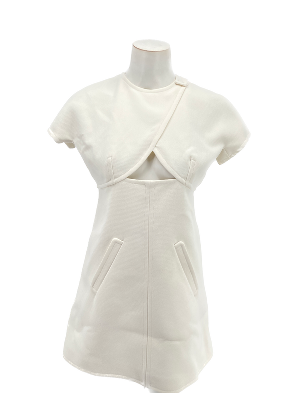 Mini robe cut-out