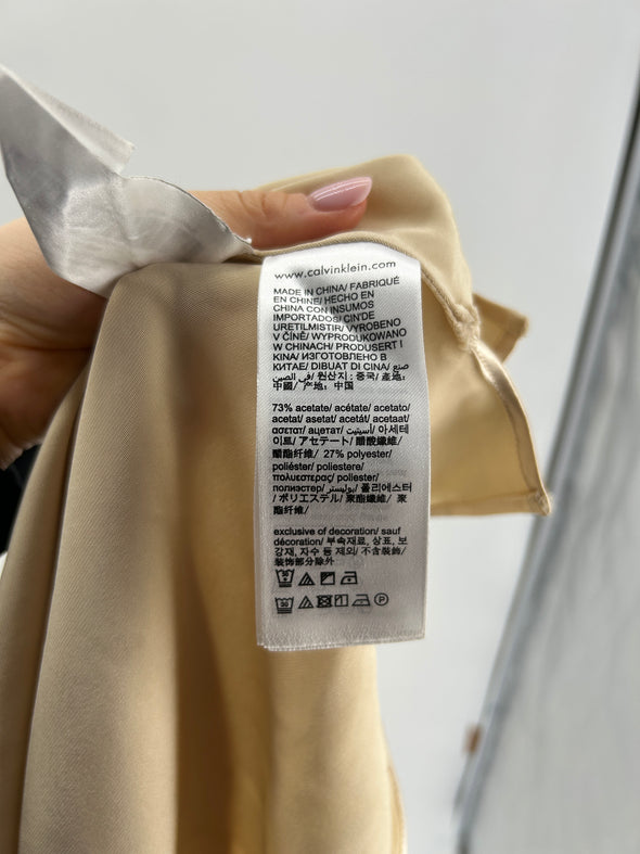Top satiné beige