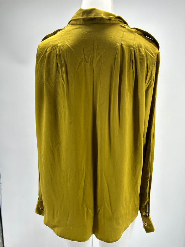 Blouse en soie moutarde