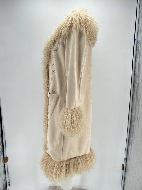 Manteau en fausse fourrure