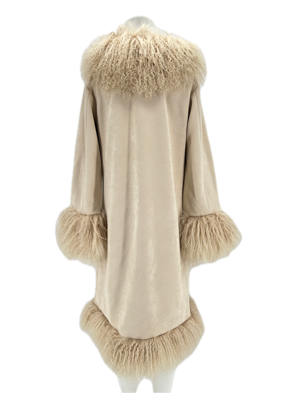 Manteau en fausse fourrure
