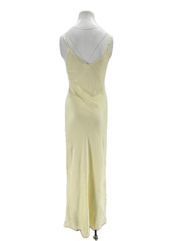 Robe en soie jaune