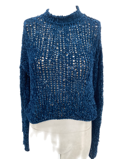 Pull bleu