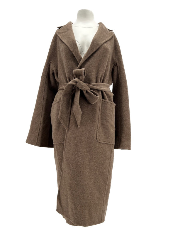 Manteau en laine avec ceinture