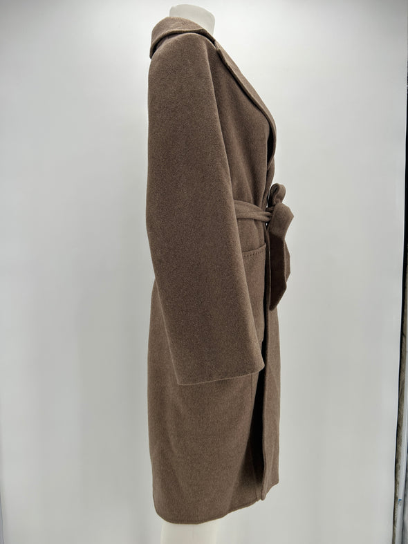 Manteau en laine avec ceinture