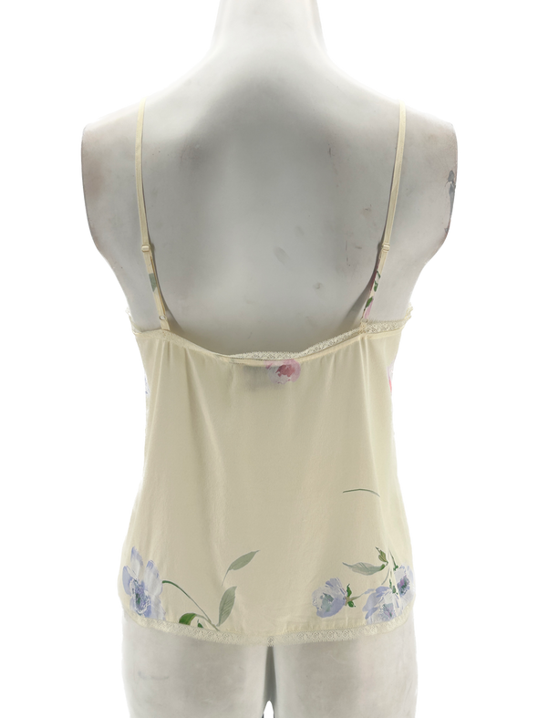 Top en soie beige à motif floral