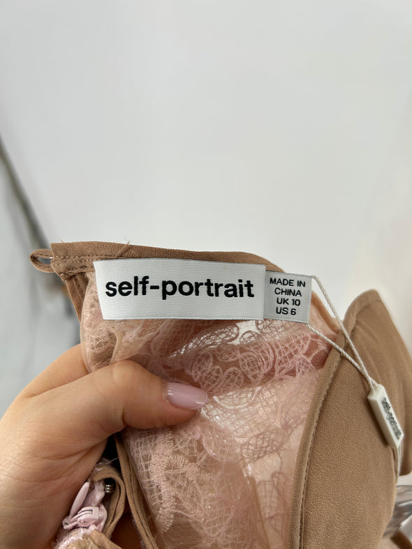 Robe rose à sequins